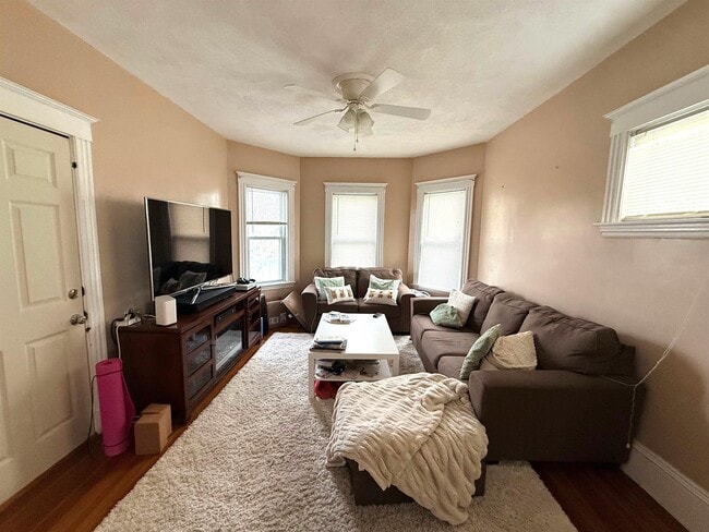 Building Photo - 42 Gibbens St