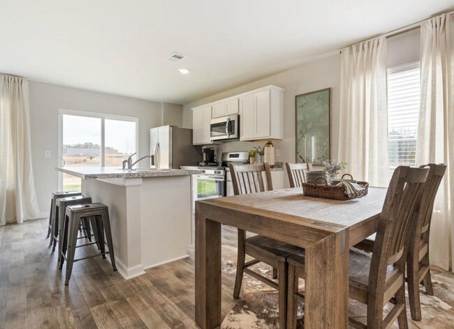 Foto del edificio - Brand new townhome- 3 bed & 2.5 bath * Move-In Special!*