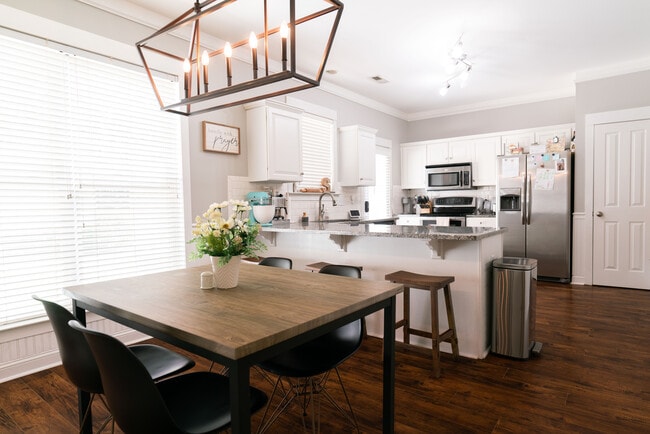 Foto del edificio - 11323 Deer Ridge Ln