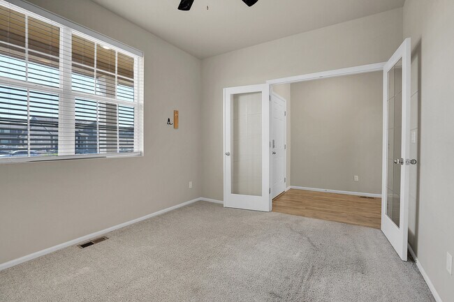 Building Photo - 997 Goldenrod Pkwy