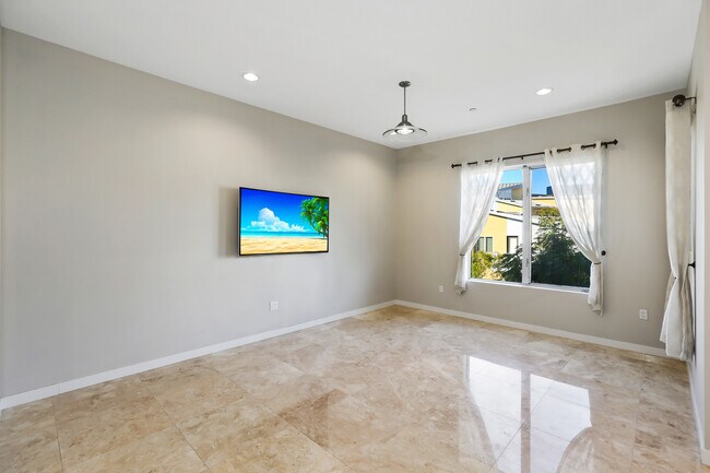 Building Photo - 21 Gramercy