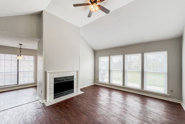 Building Photo - 7018 Epperson Dr