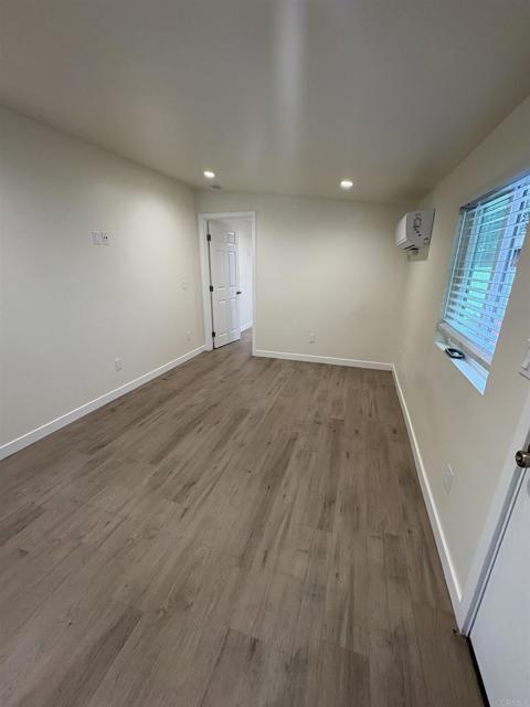 Foto del edificio - 2460 L St