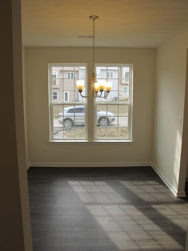 33 Remington Dr, Washington, PA 15301 Townhome Rentals in Washington