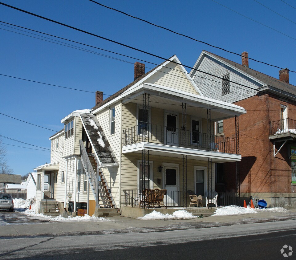 Building Photo - 77-79 Viall Ave