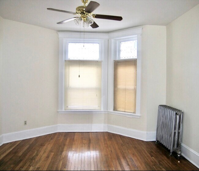 Building Photo - 1254 Commonwealth Ave