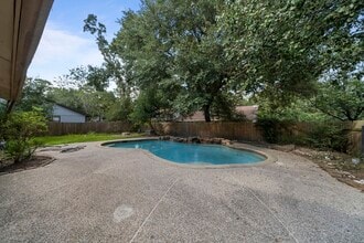 Building Photo - 2147 Lone Rock Dr