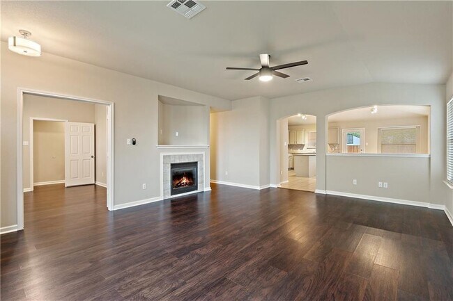 Foto del edificio - 2605 Butler Way