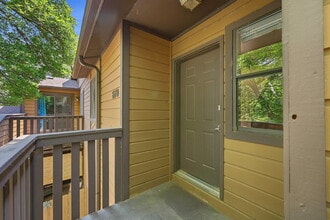 Building Photo - 6170 Willow Ln