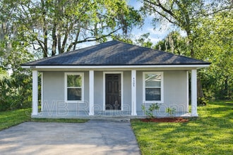 Building Photo - 4505 Gilbert St