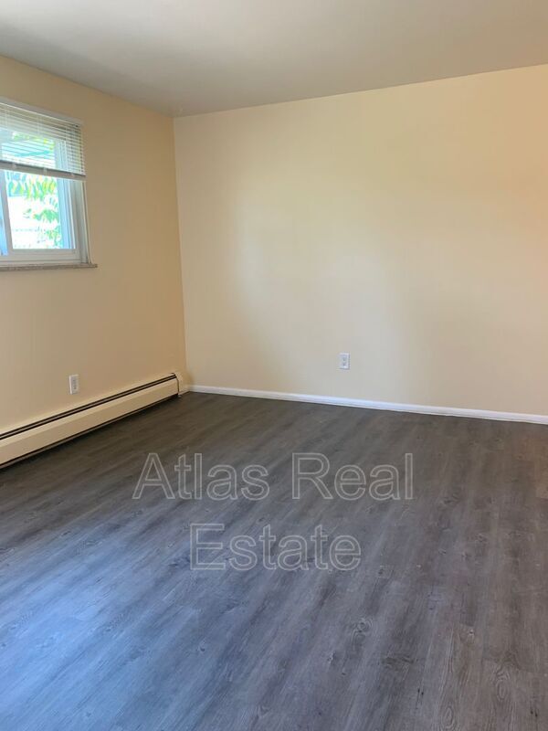 Building Photo - 3444 Depew St