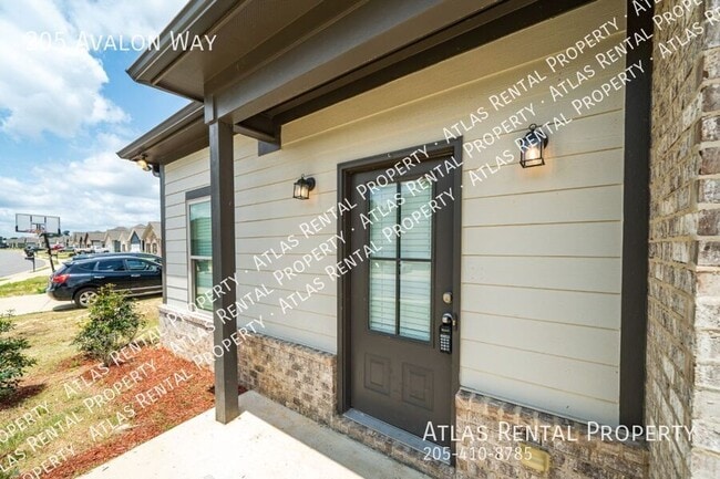 Building Photo - 205 Avalon Wy