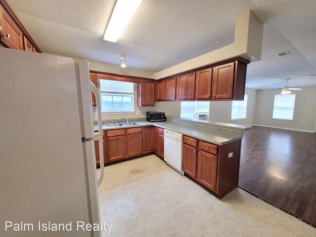 Foto del edificio - 3 br, 2 bath House - 7802 Heirloom Drive