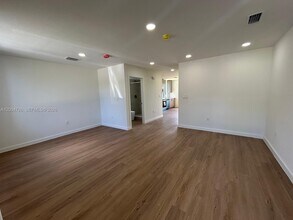 Building Photo - 19426 SW 125th Ave