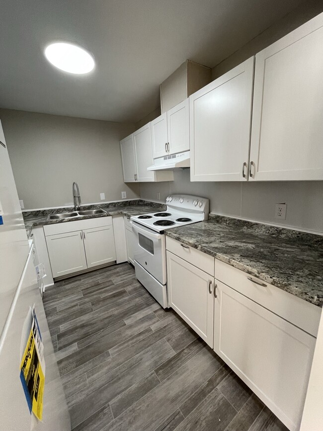 Spacious kitchen - Caswell at Riverbend