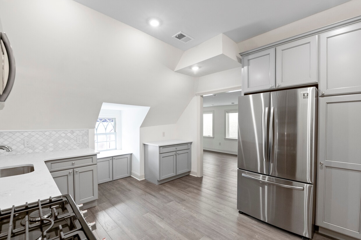 Kitchen - 240 W Tulpehocken St