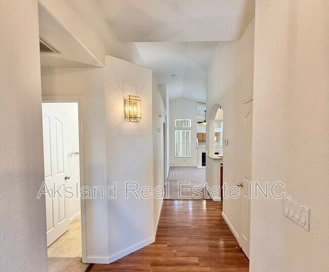 Building Photo - 174 McGinnis Ave
