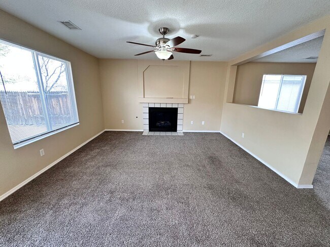 Foto del edificio - 7971 Kyle Rd NW