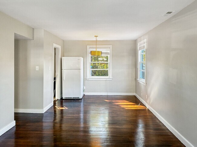 Building Photo - Holiday Special! – No Application Fee This Season! Newly Remodeled 3 Bedroom Home - Northside RVA