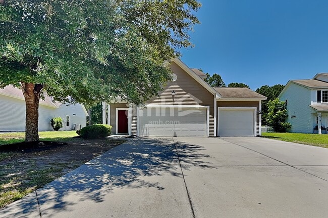 Building Photo - 37 Sand Live Oak Dr