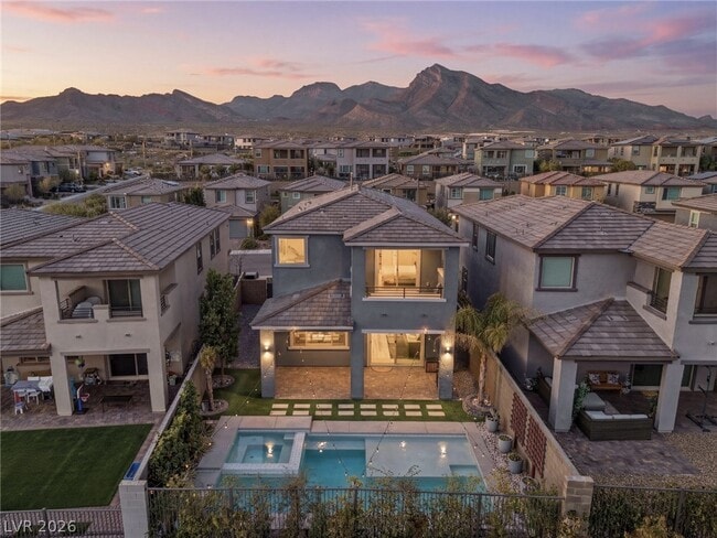 Building Photo - 402 Purple Sandpiper St