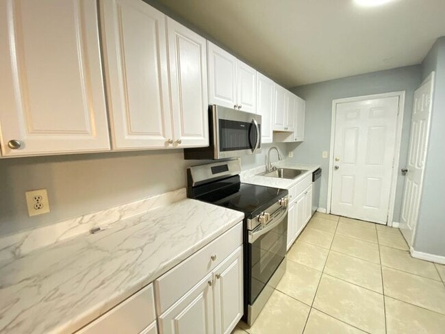 Foto del edificio - 605 Northlake Blvd