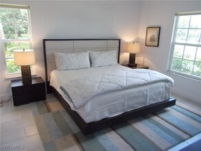 Building Photo - 847 Tanbark Dr