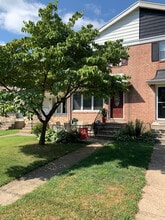 Building Photo - 5482 Quentin St