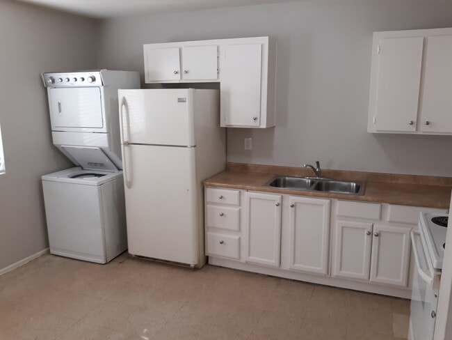 Laundry by kitchen - 2755 E Wier Ave