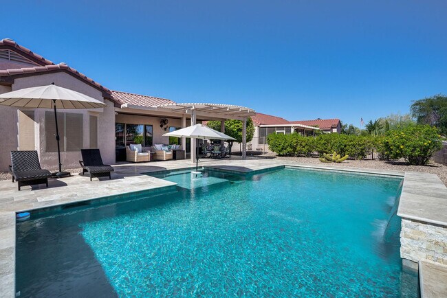 Foto del edificio - 16426 W Boulder Vista Dr