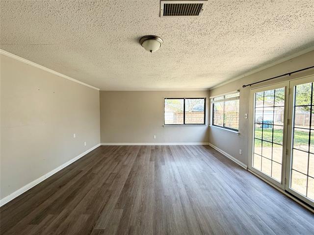 Foto del edificio - 2107 Rockwood Dr