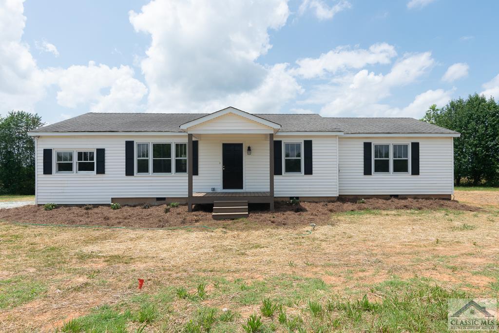 Foto principal - 243 Mitchell Farm Rd