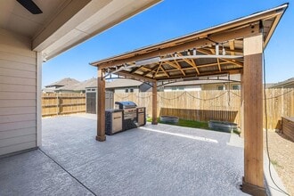 Building Photo - 113 Lyrebird Ln
