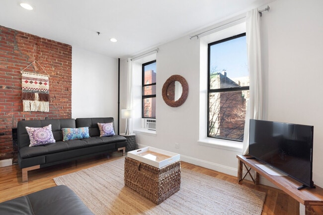Building Photo - 112 W 136th St