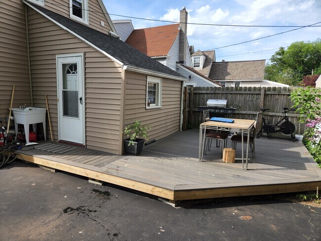 Foto del edificio - 44 Bloomfield Pl