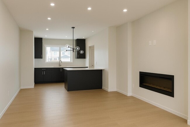 Building Photo - 1228 16 St NW