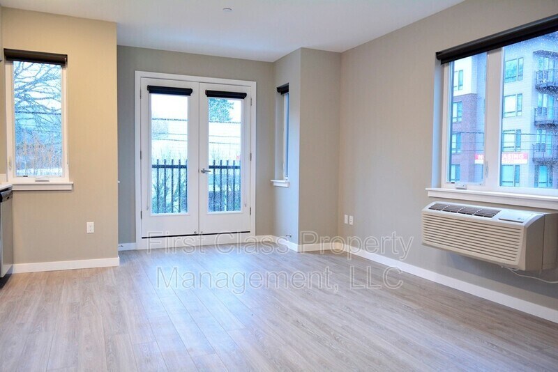 Primary Photo - 1825 SE 50th Ave