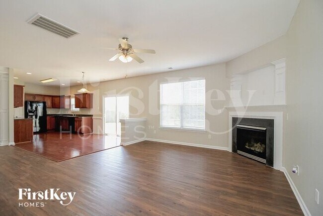 Foto del edificio - 113 Rosemont Ln