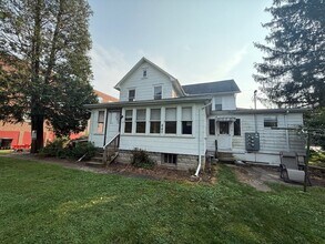 Building Photo - 840 Old Boalsburg Rd