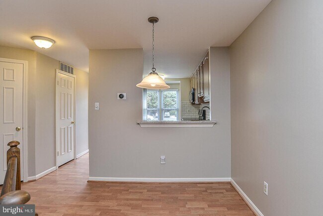 Building Photo - 11293 Silentwood Ln
