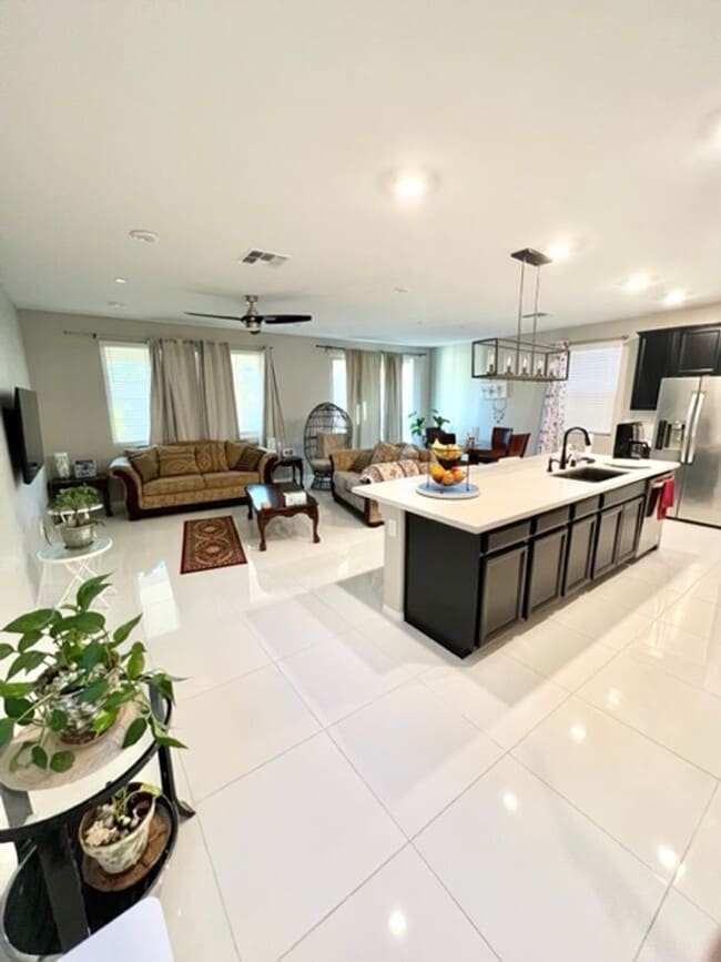 Building Photo - Modern Elegance in Summerlin West – Gated ...