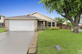 Building Photo - 931 White Dove Dr