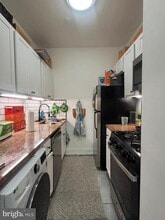 Building Photo - 219 S 18th St