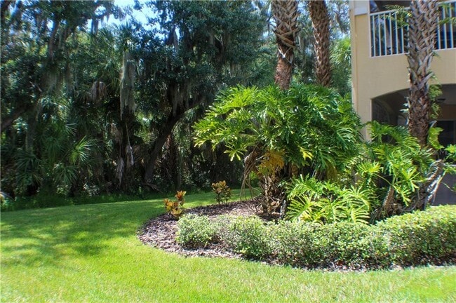 Building Photo - 9448 Discovery Terrace