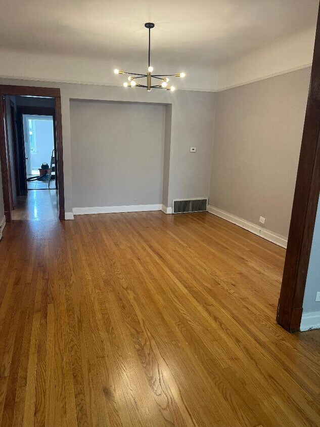 Foto del edificio - 1507 W Victoria St