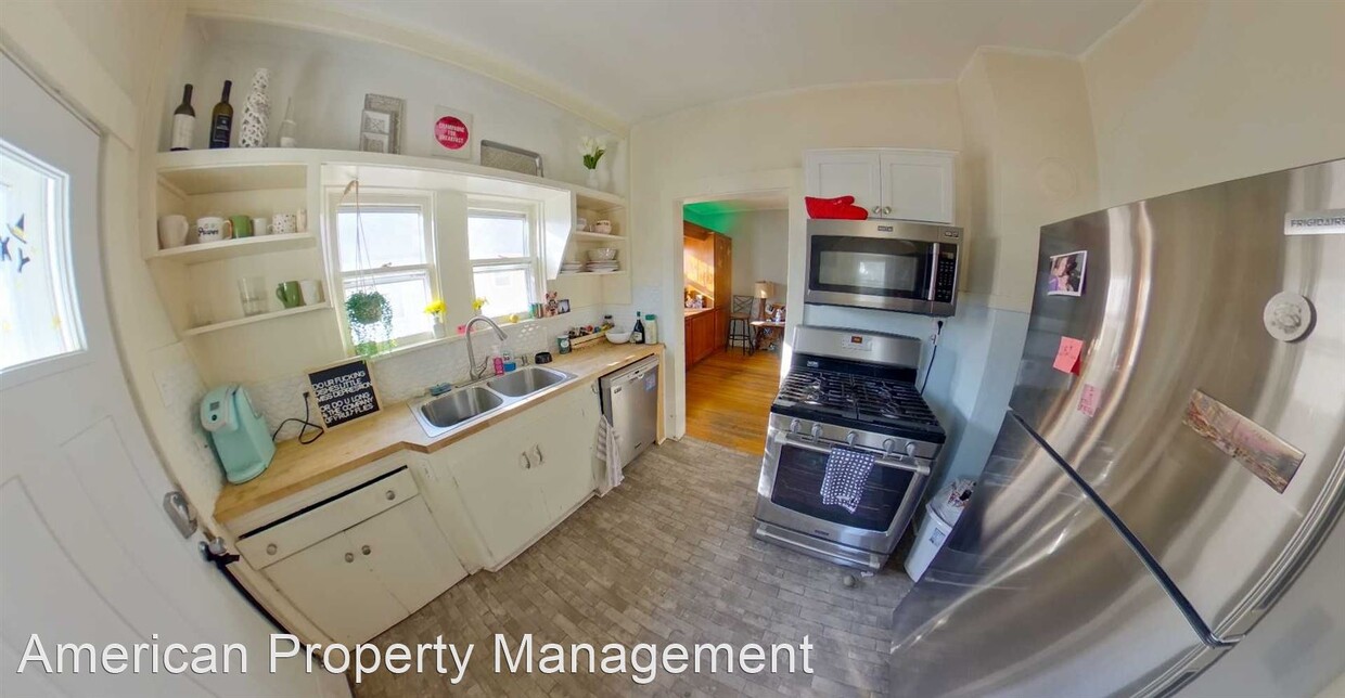 Foto principal - 4 br, 2 bath House - 322 N. 16th St