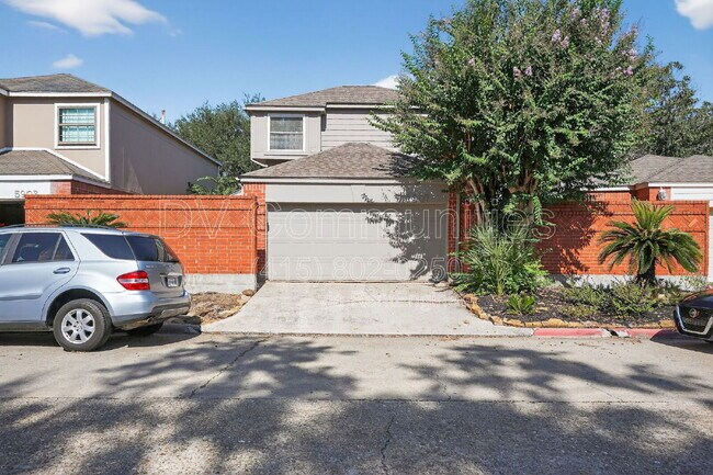 Foto del edificio - 5907 Cinnamon Creek Cir