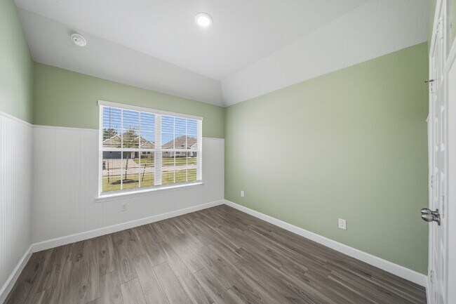 Foto del edificio - Beautiful, Well-Maintained 3-Bedroom, 2-Bathroom in Charleston Heights with a Fresh Open Floorplan