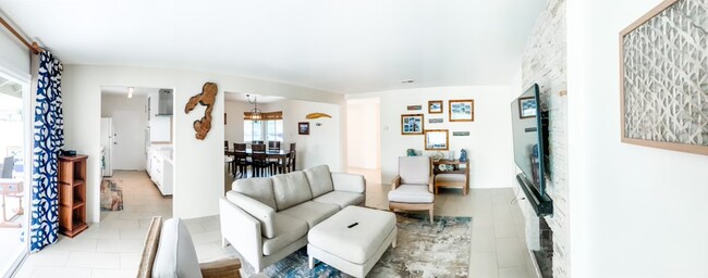 Living Room - 5844 Ferber St