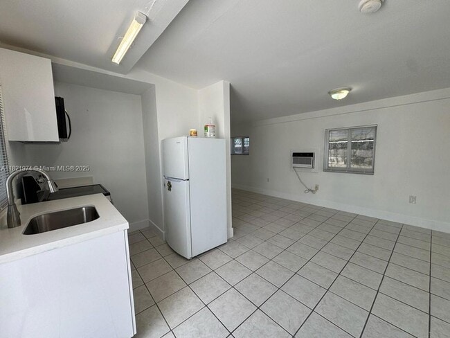 Photo - 856 SW 6th St Apartment